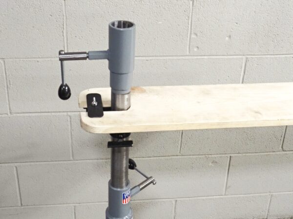 Work Board Station Support on telescoping pedestal