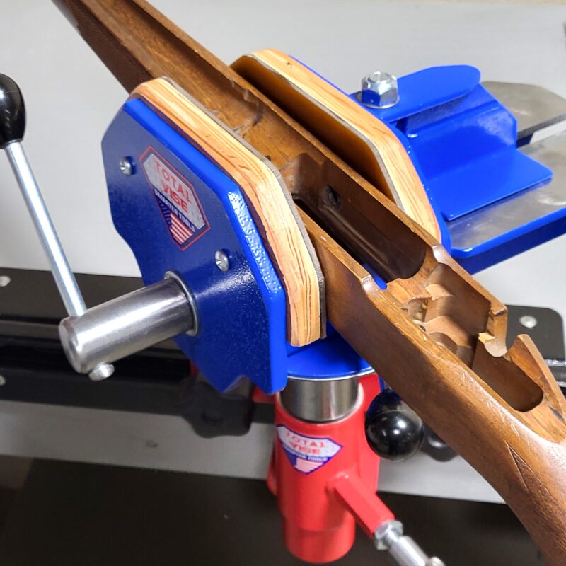 Proper's Guitar Workstation - Total Vise